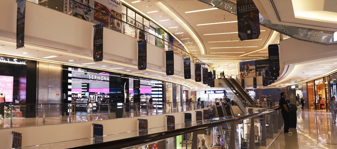 Satpam di Mall Bukan Cuma Menjaga Keamanan