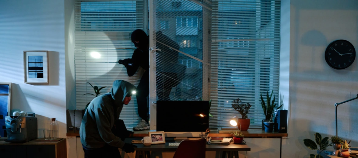 Kenapa Lingkungan Sepi Lebih Rawan Kejahatan?